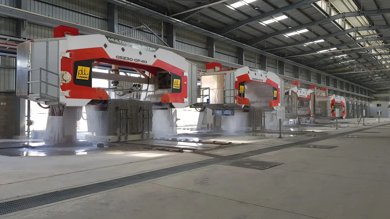 stone cutting machine